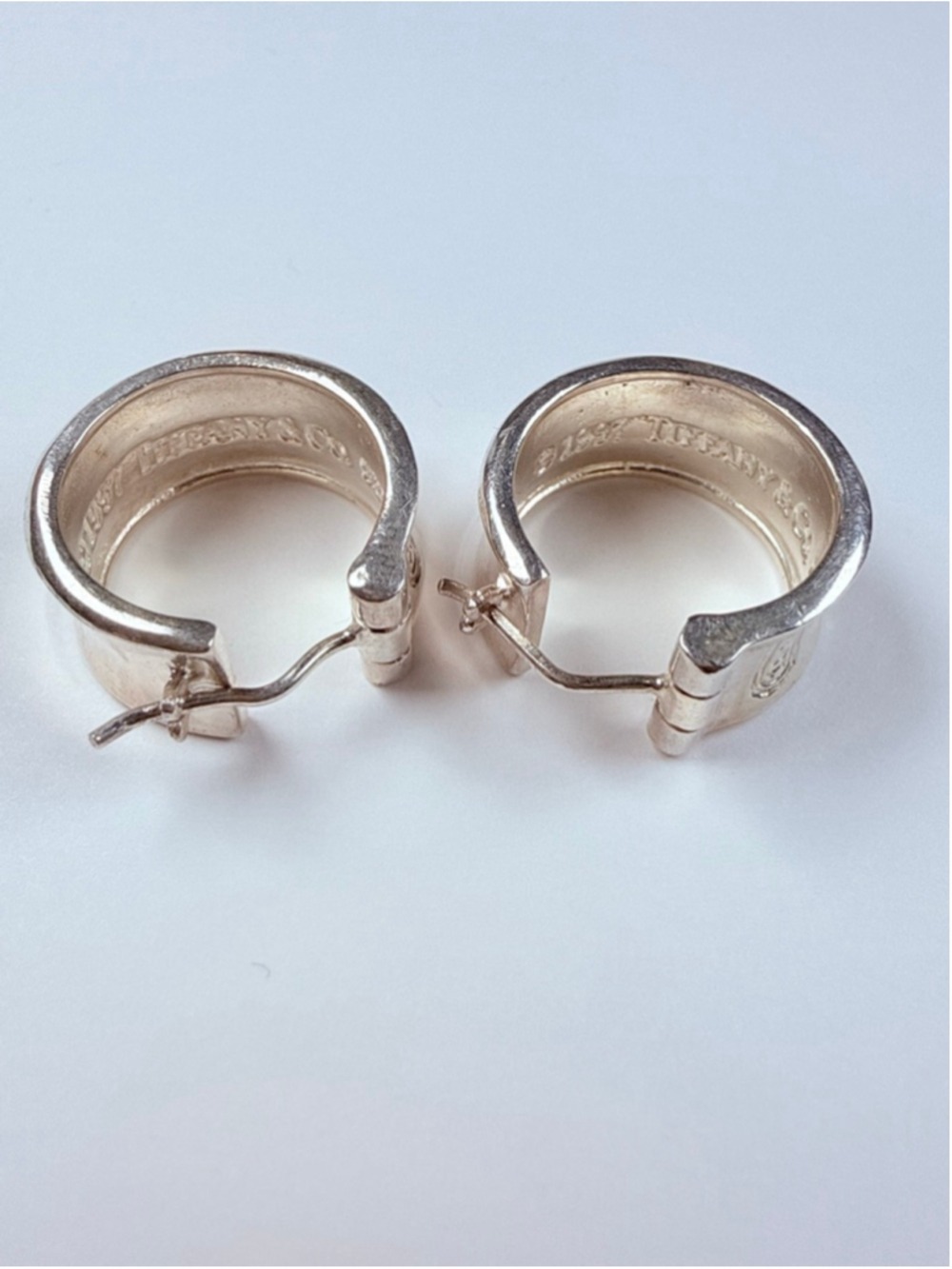 Tiffany & Co. 1837 Wide Huggie Hoop 925 Sterling Silver Earrings - Picture 7 of 12